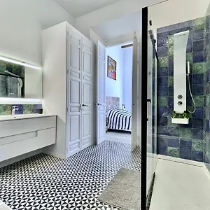 Picasso's Deluxe Puerta Malaga